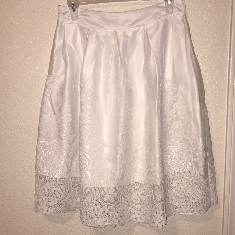 Cute wedding/casual midi skirt 😍⭐️
